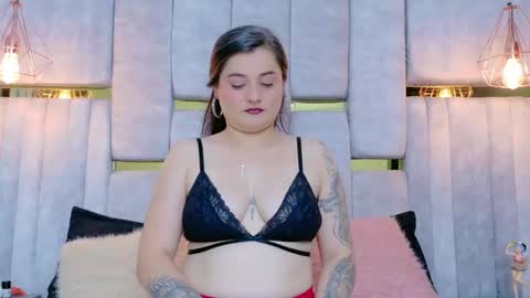 EMMA online show from September 2025 09:18:01 PM