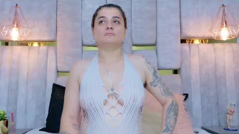 EMMA online show from October 2025 08:50:02 PM