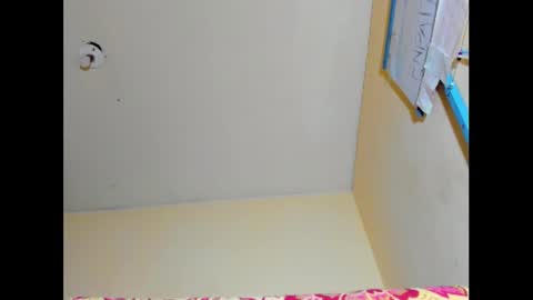 hi im emmalina welcome to your happy place online show from January 2025 12:59:01 PM