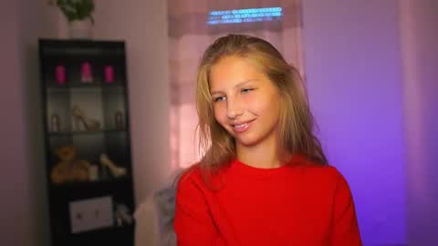 Emmie online show from September 2025 01:16:02 PM