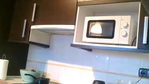 emmie online show from December 2025 08:11:01 AM