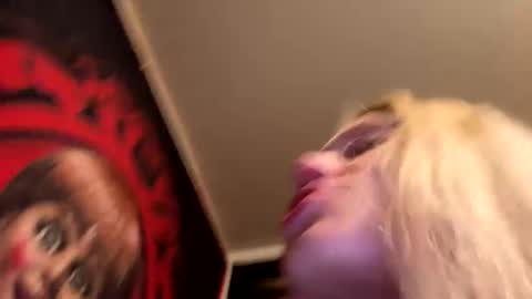 Snapshot of emmwarr1514 chatting on February 2025 01:33:01 PM emmwarr1514 online show from February 2025 01:33:01 PM