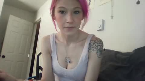 Snapshot of emmwarr1514 chatting on February 2026 03:30:02 PM emmwarr1514 online show from February 2026 03:30:02 PM