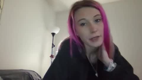 Snapshot of emmwarr1514 chatting on February 2026 08:16:01 PM emmwarr1514 online show from February 2026 08:16:01 PM