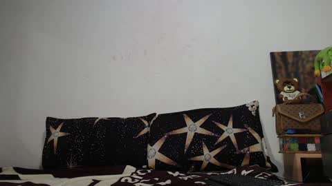 emmy___lee online show from December 2024 03:40:02 AM