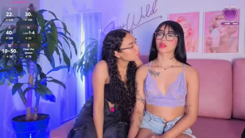 Emmy and Luna  online show from January 2026 12:29:02 PM