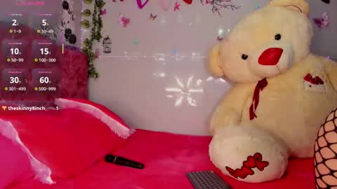 Snapshot of emmy_bloom chatting on October 2025 11:49:02 PM Emmy online show from October 2025 11:49:02 PM
