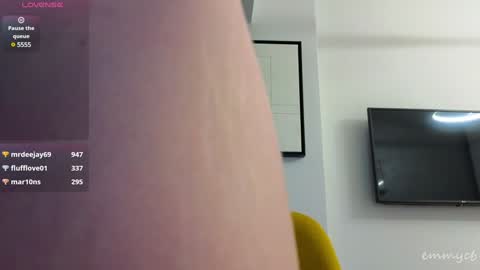 Em online show from December 2024 09:49:02 PM