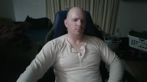 Snapshot of emsguy1 chatting on December 2024 04:53:01 AM Matt online show from December 2024 04:53:01 AM