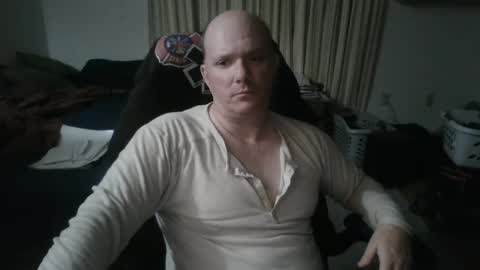 Snapshot of emsguy1 chatting on December 2024 06:01:01 AM Matt online show from December 2024 06:01:01 AM