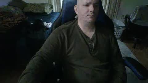 Snapshot of emsguy1 chatting on February 2025 05:02:01 AM Matt online show from February 2025 05:02:01 AM