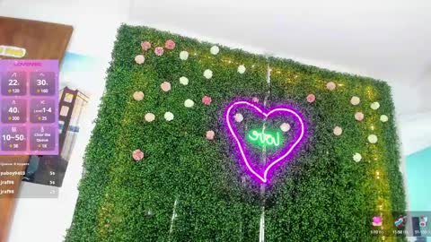 Emy online show from December 2024 09:17:02 AM