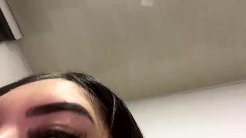 emyandkevin online show from January 2026 03:32:01 AM