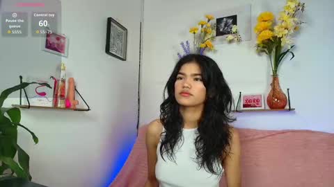 emycarver09 online show from September 2025 01:02:02 PM