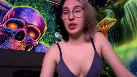 emyleighsolis online show from December 2025 01:42:01 PM