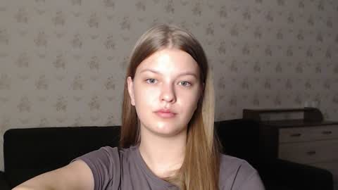 Snapshot of emysway chatting on December 2024 03:03:02 PM EmySway online show from December 2024 03:03:02 PM