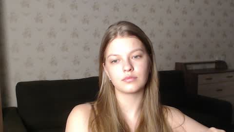 Snapshot of emysway chatting on December 2024 12:50:01 AM EmySway online show from December 2024 12:50:01 AM