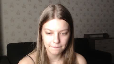 Snapshot of emysway chatting on December 2024 02:42:02 PM EmySway online show from December 2024 02:42:02 PM