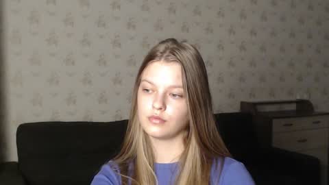 Snapshot of emysway chatting on December 2024 01:47:01 PM EmySway online show from December 2024 01:47:01 PM