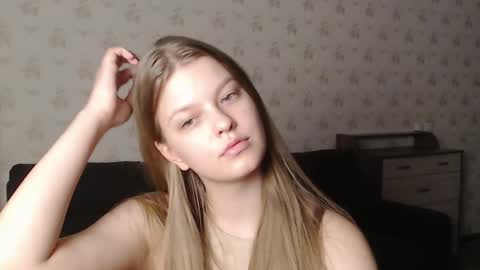 Snapshot of emysway chatting on February 2025 04:36:01 PM EmySway online show from February 2025 04:36:01 PM