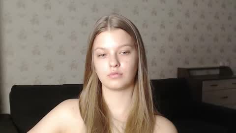 Snapshot of emysway chatting on February 2025 09:31:01 AM EmySway online show from February 2025 09:31:01 AM