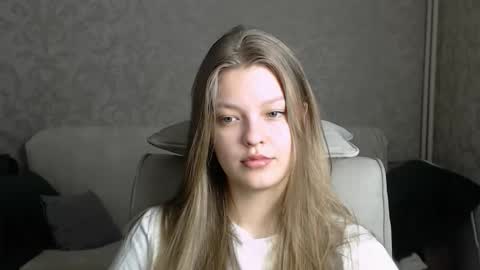 Snapshot of emysway chatting on February 2025 01:13:01 AM EmySway online show from February 2025 01:13:01 AM