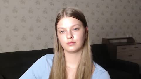 Snapshot of emysway chatting on March 2025 08:20:02 PM EmySway online show from March 2025 08:20:02 PM