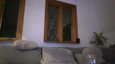 emyxxl online show from December 2025 11:45:01 PM