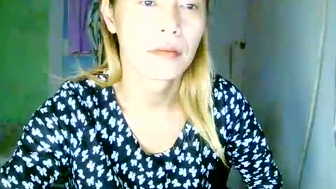 CHUN LY online show from September 2025 06:48:01 AM