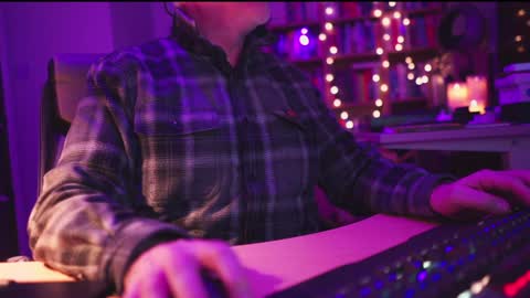 Snapshot of energybra chatting on January 2025 11:11:01 PM uk online show from January 2025 11:11:01 PM