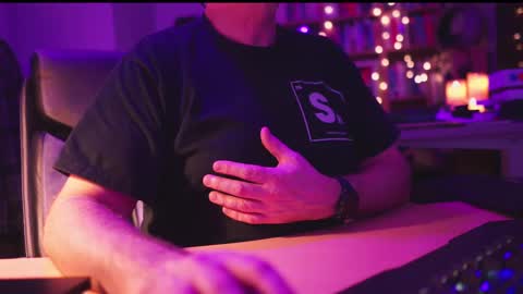 Snapshot of energybra chatting on February 2025 11:21:02 PM uk online show from February 2025 11:21:02 PM