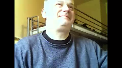 Snapshot of englishguysurrey chatting on February 2025 12:44:01 PM englishguysurrey online show from February 2025 12:44:01 PM