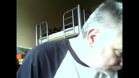 Snapshot of englishguysurrey chatting on October 2025 12:23:02 PM englishguysurrey online show from October 2025 12:23:02 PM