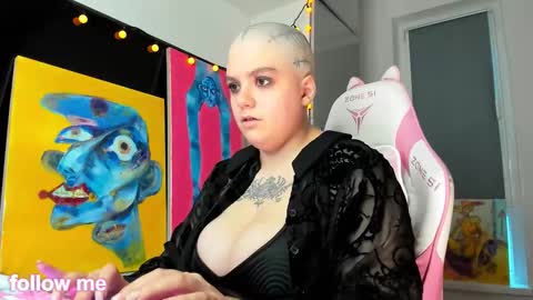 enigmastella online show from December 2025 11:07:01 AM