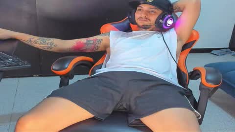 enjoymycock99 online show from November 2025 05:45:02 AM