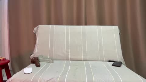 Snapshot of enjoythetrip chatting on December 2024 01:07:01 AM Luke online show from December 2024 01:07:01 AM