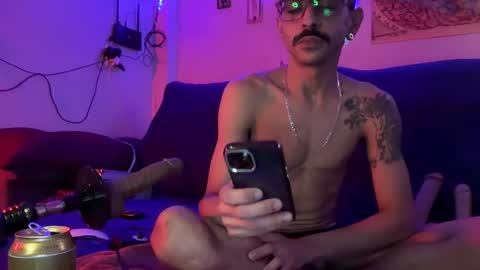 Snapshot of enjoythetrip chatting on October 2025 08:12:02 AM Luke online show from October 2025 08:12:02 AM