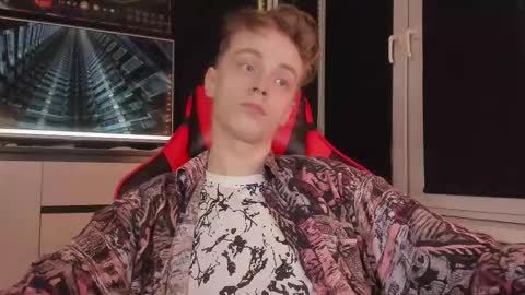 Enker online show from November 2025 05:37:01 PM