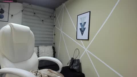 Enma clark online show from September 2025 04:02:02 AM