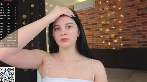 Sani online show from December 2025 08:17:01 PM