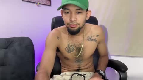 enyel_100 online show from February 2026 10:31:01 AM