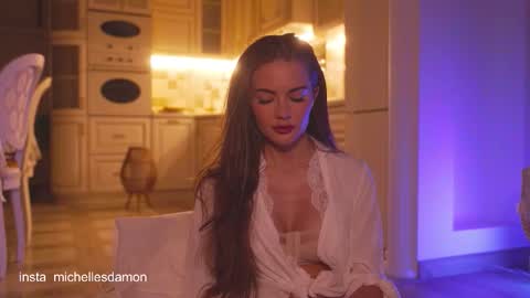 Ana Marie online show from October 2025 12:03:01 AM