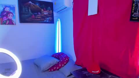 Snapshot of eren_blade_ chatting on January 2025 01:48:01 AM Tht BOSS Eren online show from January 2025 01:48:01 AM