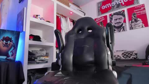 Tht BOSS Eren online show from November 2025 10:48:01 PM