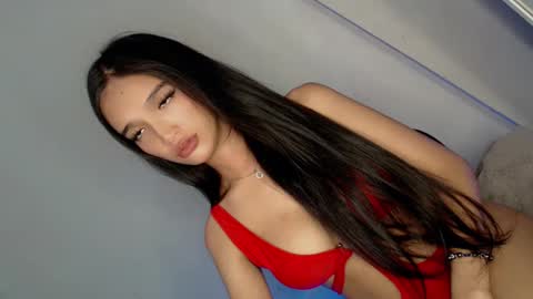 Elisa online show from February 2025 02:07:02 AM