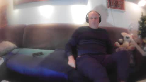 Eric online show from December 2024 07:51:01 PM