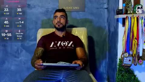 Brayan online show from September 2025 01:40:02 AM