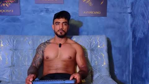 Brayan online show from October 2025 02:10:01 AM