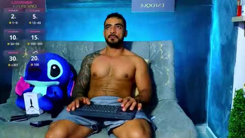 Brayan online show from October 2025 10:12:01 PM