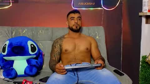 Brayan online show from November 2025 03:09:02 AM